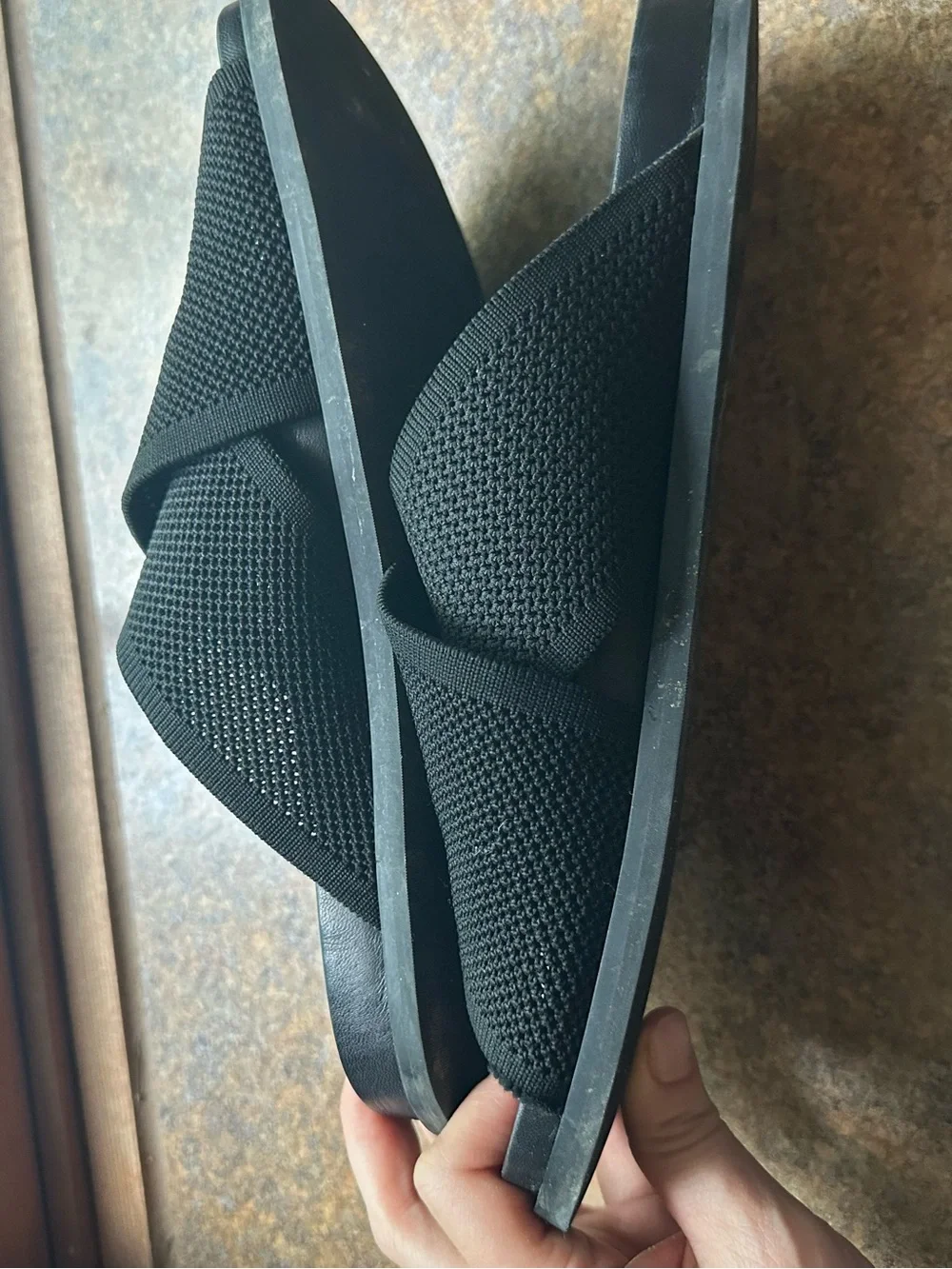 Everlane reknit form crossover sandals - Picture 4 of 6